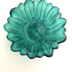 🖤Emerald Green Glass Flower Bowl
